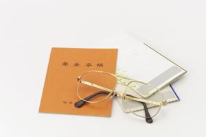書道用品である額や表具を購入できるお店
